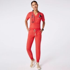 Limited Edition Hisbiscus Figs Set Catarina Xs Top and Zamora Joggers Xs/P